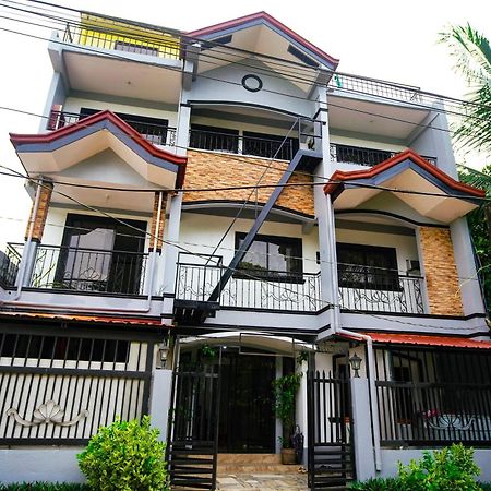 Amparo'S Tourist Inn - Coron Exterior photo