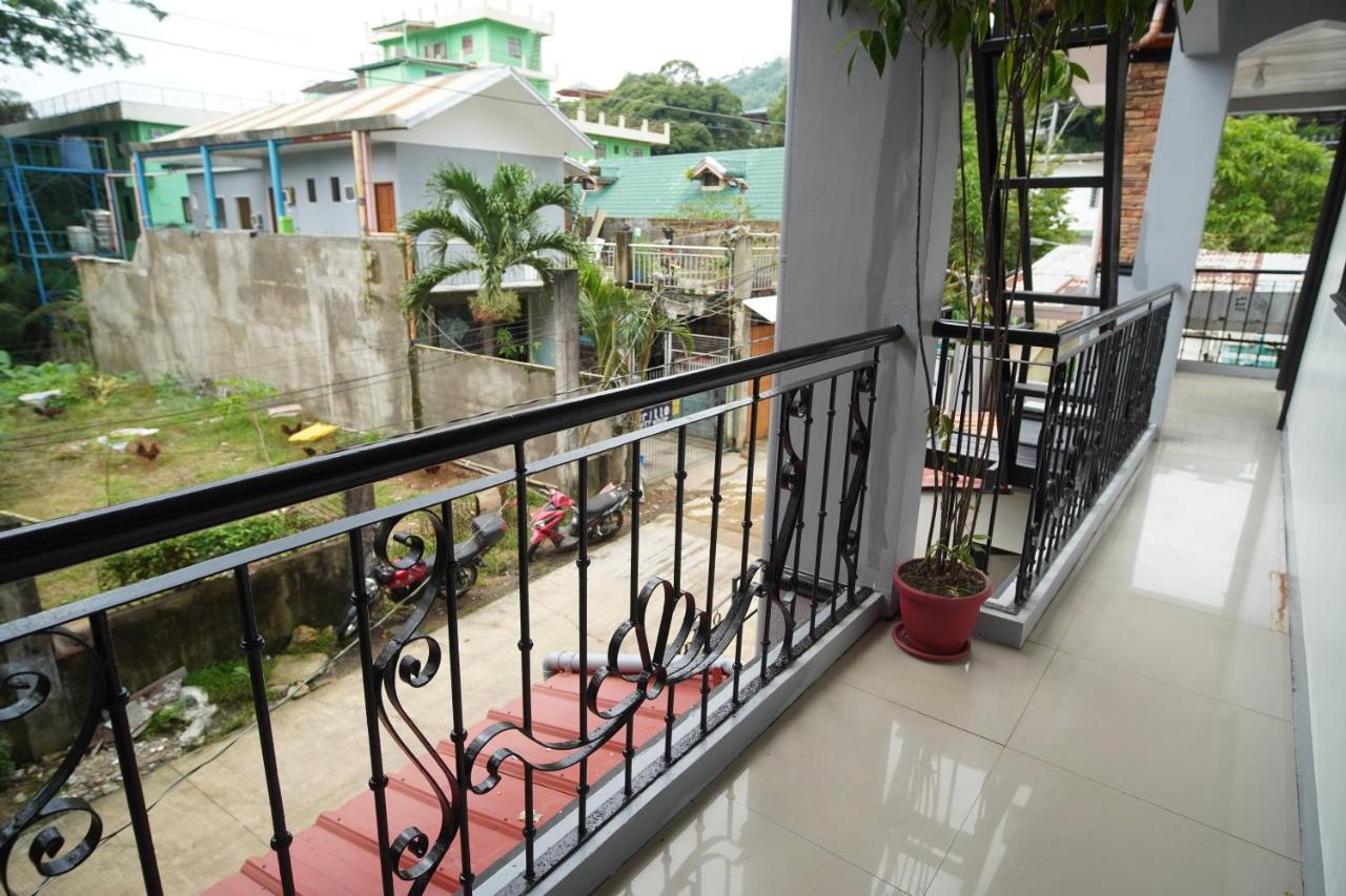 Amparo'S Tourist Inn - Coron Exterior photo