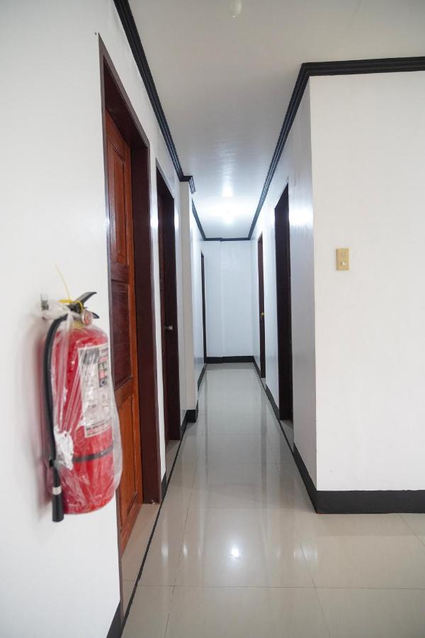Amparo'S Tourist Inn - Coron Exterior photo